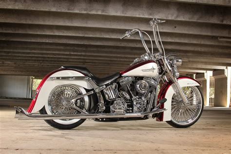 These guards are not intended for use with saddlebags. . Heritage softail cholo